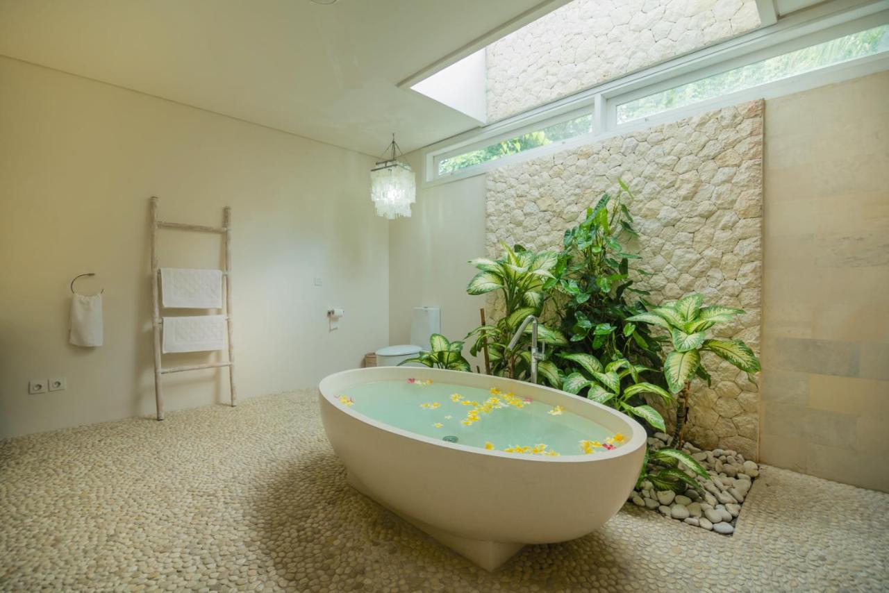 Bali Luxe Beachfront Rooftop Sunsets Villa Canggu